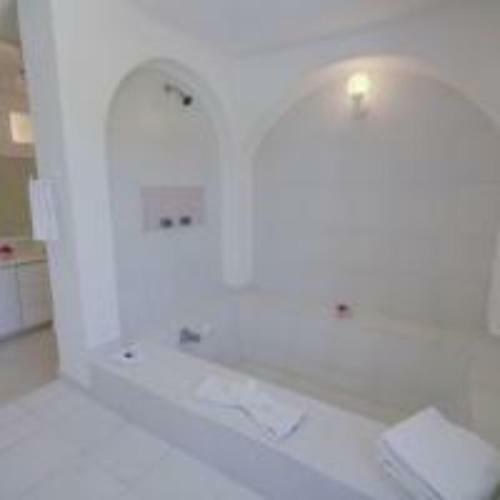 Private Beach Front Villa With Pool