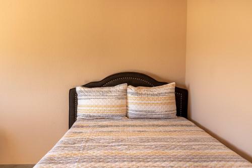 Apartment With Excellent In-town Location