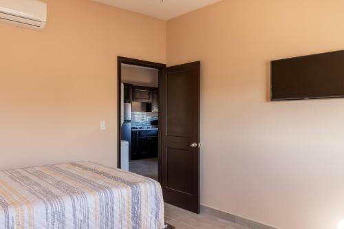 Apartment With Excellent In-town Location