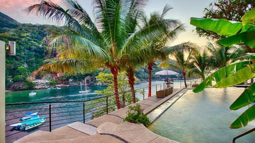 Posada Ocean Frontage Accommodations With Full Kitchen