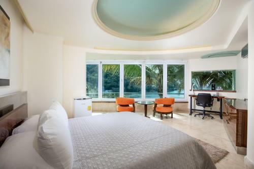 Luxury Beach Frontage Villa With Amazing Views For Rent
