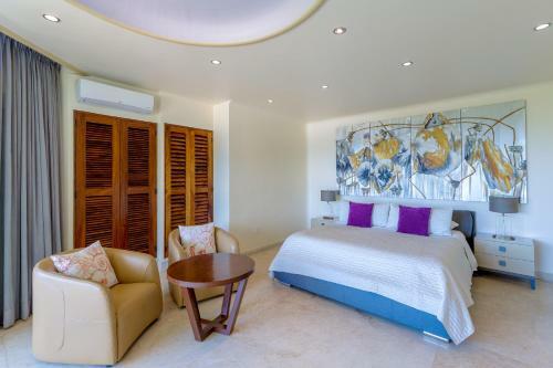 Luxury Beach Frontage Villa With Amazing Views For Rent
