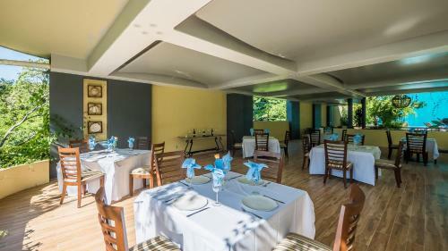 Luxury Beach Frontage Villa With Amazing Views For Rent
