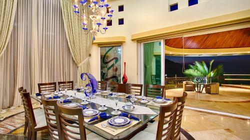 10 Million Dollar Villa For Rent