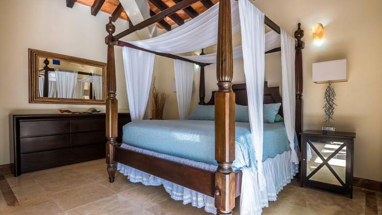 Ocean Frontage Cottage