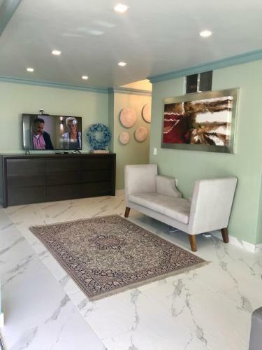 Hostal Ocean Frontage Two Bedroom Family Compound With Full Kitchen