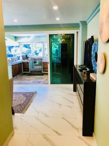 Hostal Ocean Frontage Two Bedroom Family Compound With Full Kitchen