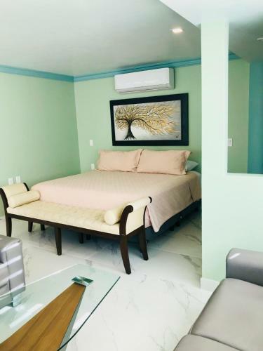 Hostal Ocean Frontage Two Bedroom Family Compound With Full Kitchen