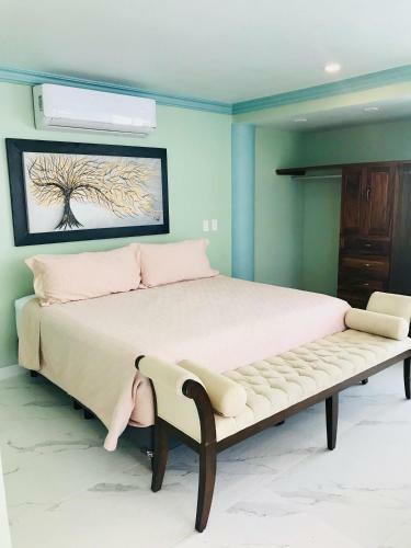 Hostal Ocean Frontage Two Bedroom Family Compound With Full Kitchen