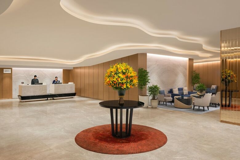 Hotel Courtyard By Marriott Bhopal