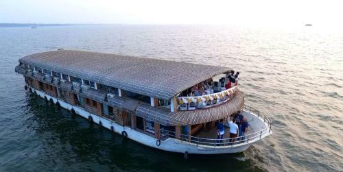 Hotel Cosy Houseboats