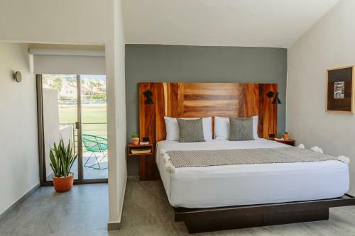 Six Two Four Urban Beach Hotel