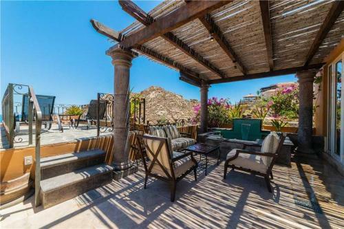 Ocean View 4br Villa Steps From Cabo, Villa Haydee