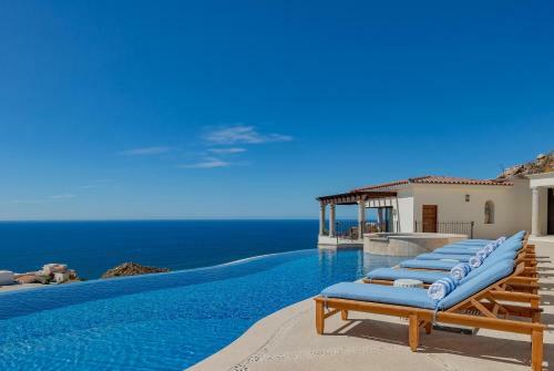 Pedregal Villa With Ocean Views, Casa Stella