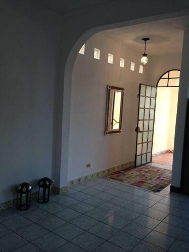 Lovely Centrally Located Large Bright One Bedroom Apartment
