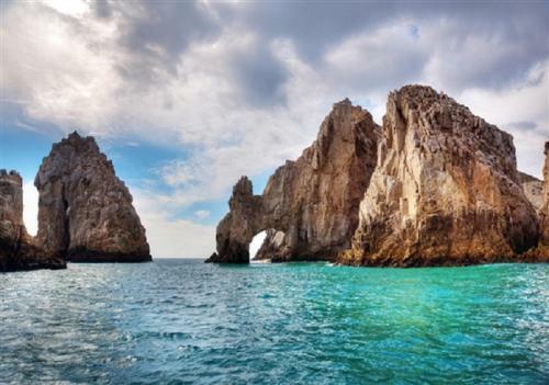 Hostal 2 Bedroom Executive Suite. In The Heart Of Cabo!