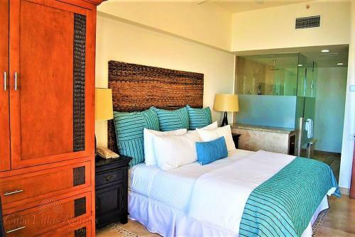 Hostal 2 Bedroom Executive Suite. In The Heart Of Cabo!