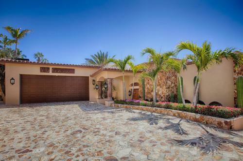 Luxury Retreat With Ocean Views At Villa Gran Vista