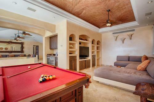 Luxury Retreat With Ocean Views At Villa Gran Vista