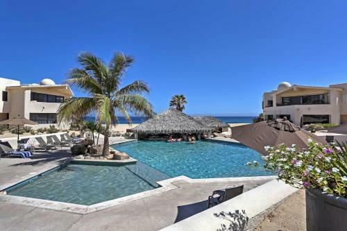 Apartamento Resort-style Beachfront Getaway With Pool And Balcony!