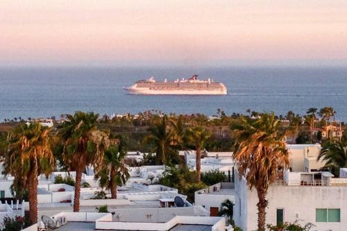 Apartamento Quiet Penthouse With Best Ocean View, L T Discounts!
