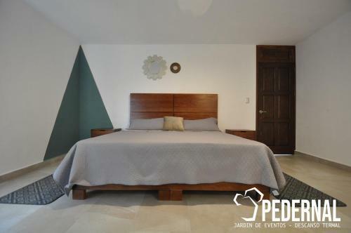 Pedernal Hotel