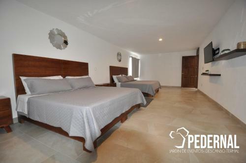 Pedernal Hotel