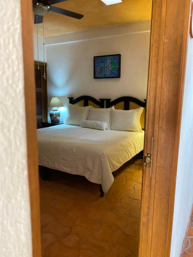 Hotel & Hostal Del Sol