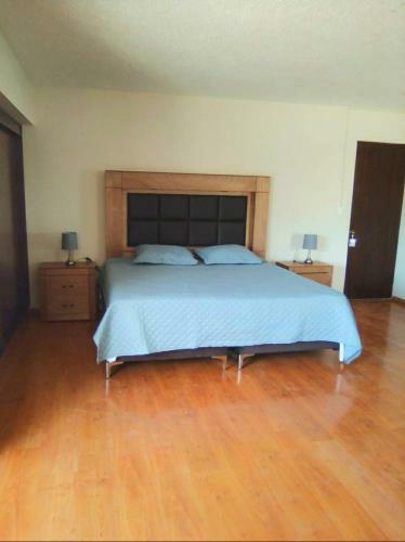 Hostal 13 Large Room For 2 People