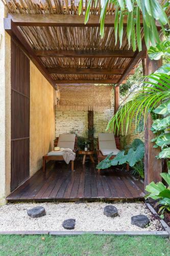 Unique-style Apartment With Swing Hammocks And Plunge Pool