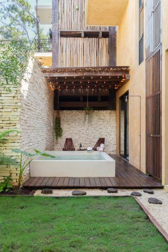 Unique-style Apartment With Swing Hammocks And Plunge Pool