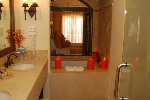 Charming 2br Apartment With Ocean View In Cabo