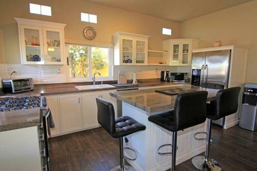 Apartamento 4a - Beautiful Condo, 2 Pools, Steps To Cerritos Beach