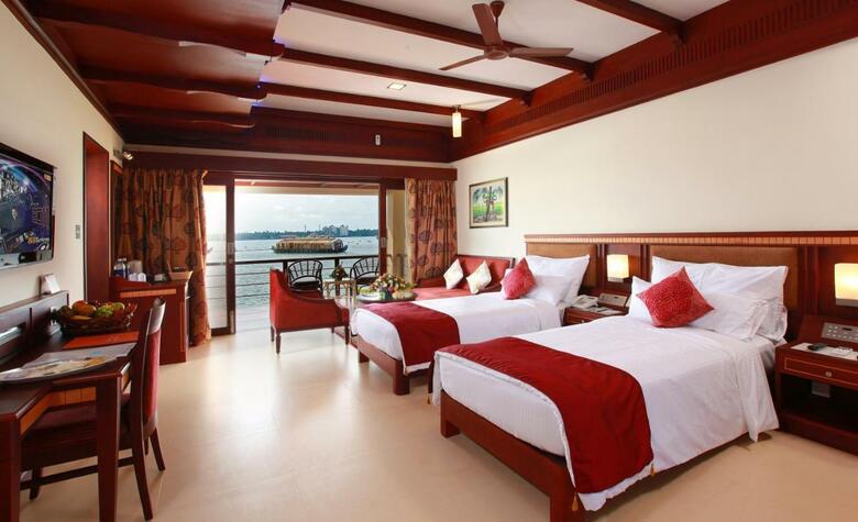 Hotel Lake Palace Resort