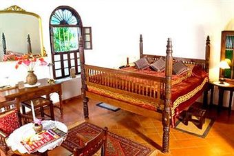 Hotel Raheem Residency