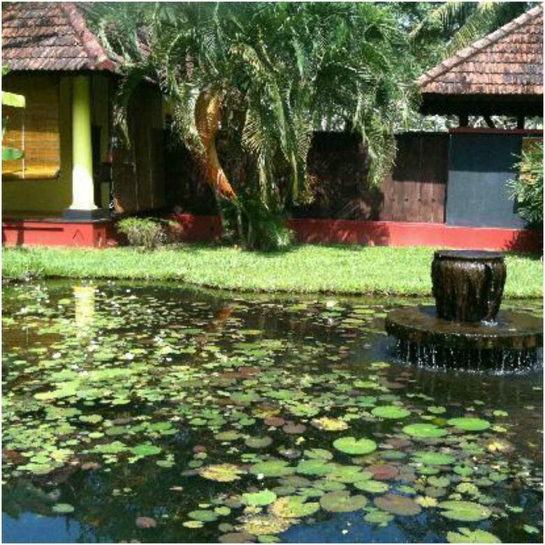 Hotel Vivanta By Taj Kumarakom