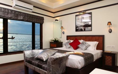 Hotel Sreekrishna Houseboat