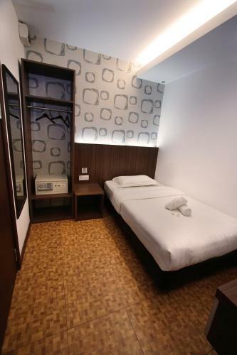 Hotel Pavilion Inn