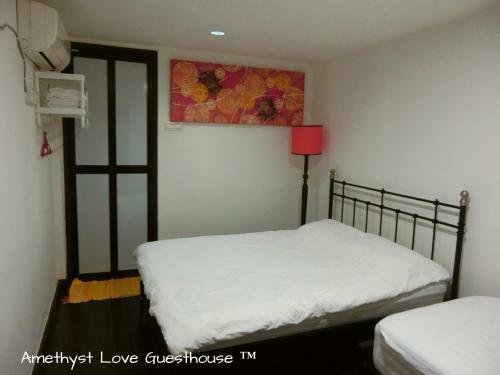 Hostal Amethyst Love Guesthouse