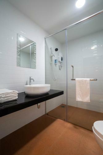 Crystal Garden Hotel (Tasik Selatan)
