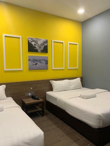 Frame Hotel
