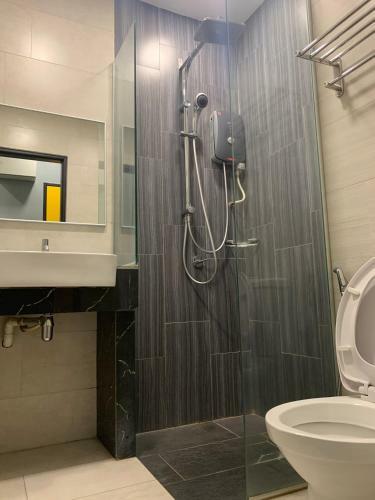 Frame Hotel