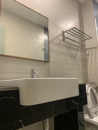 Frame Hotel