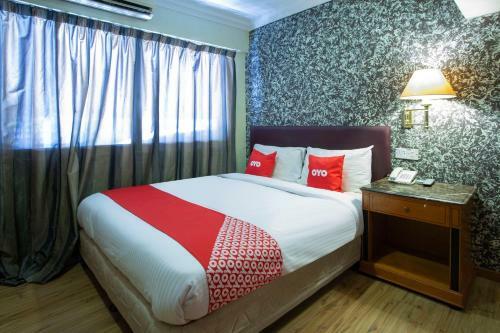 Oyo 90125 Hotel Grand Orchard