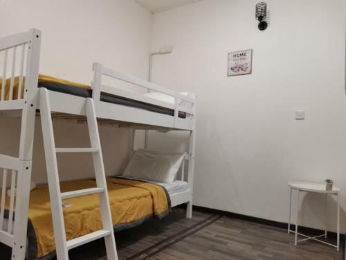 Hostal G Fortune Guest House