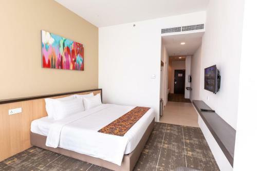 Hotel 7 Suria