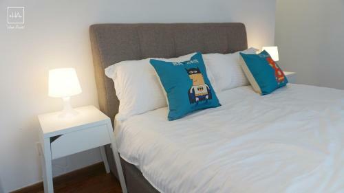 A Space Apartment @ I-city By Hostassist