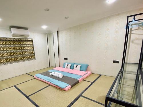 J Boutique Hotel ????