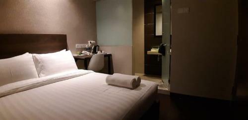 Miico Hotel @ Mount Austin