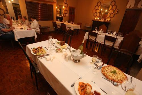 Hotel Prospectors Inn